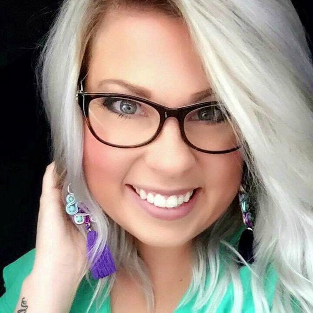 Meet your Posher, Briana